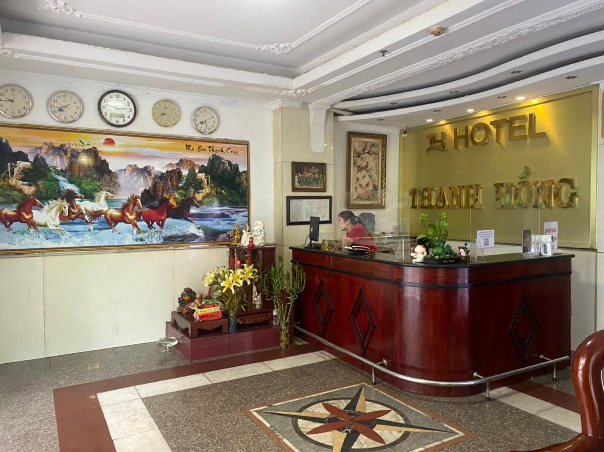 Khach San Thanh Hong Хошимин Екстериор снимка